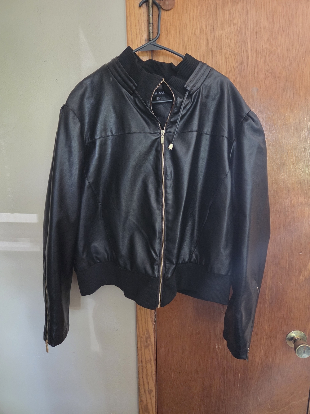 New Look Black Faux Leather Bomber Jacket with Ribbed Trim